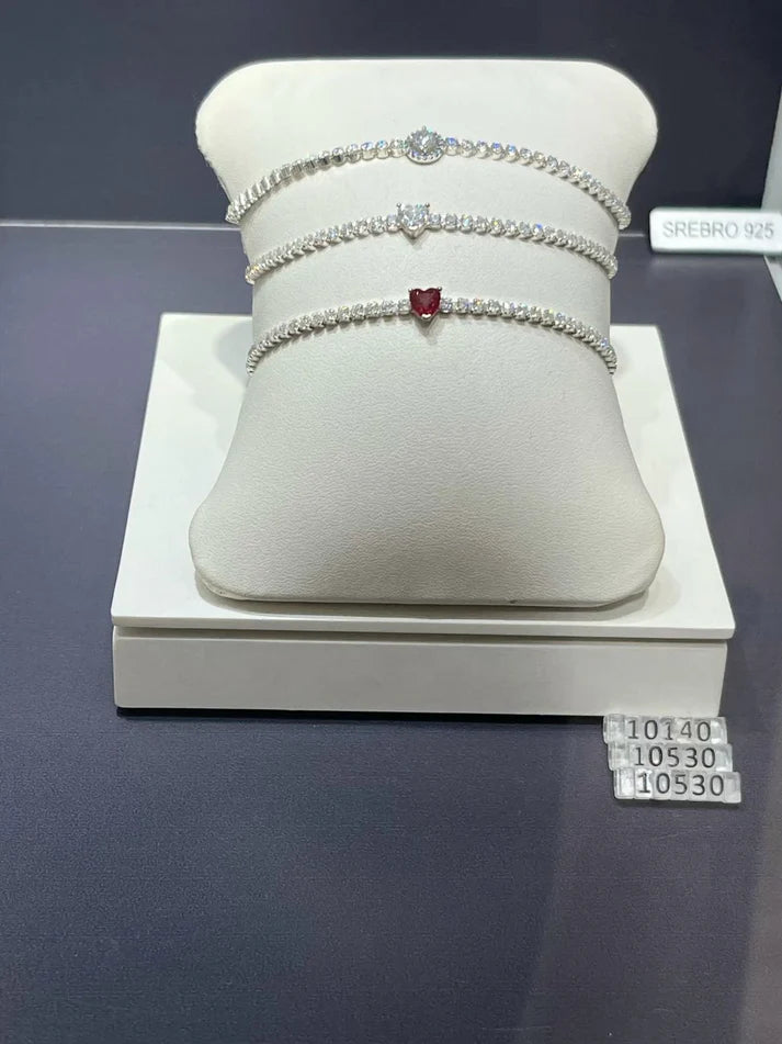 Brazalete con Corazón de Piedra